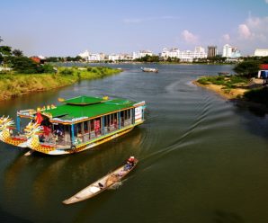 Tour Du lịch Huế 1 ngày – Ngồi thuyền rồng du ngoạn sông Hương